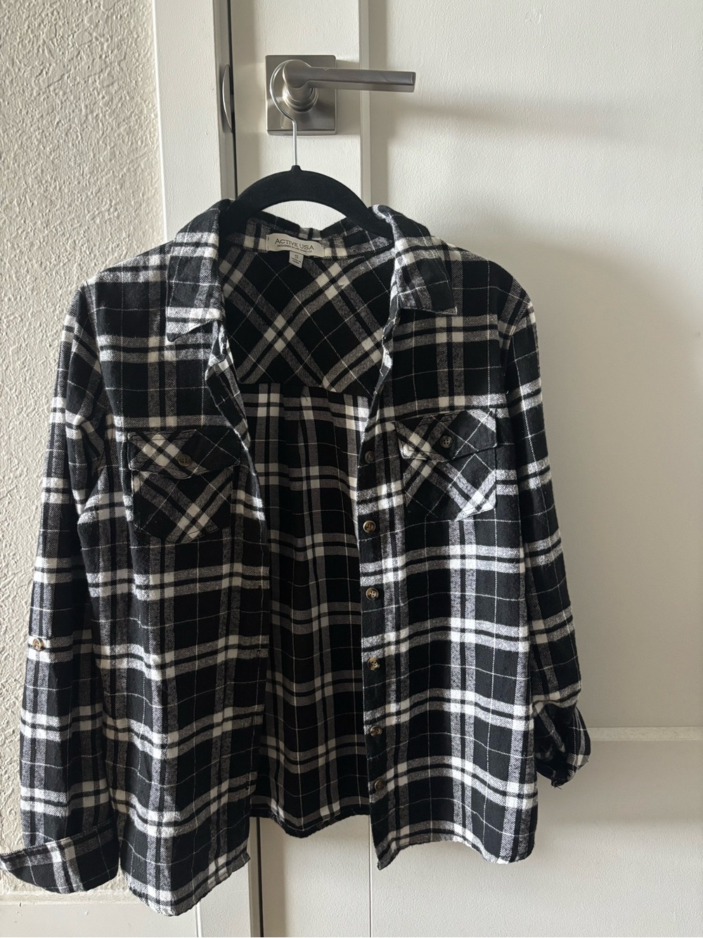 Active USA Black & White Plaid Flannel Button-Down Shirt